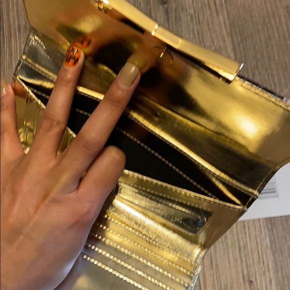 Betsey Johnson Black Patent Floral Gold Bow Wallet - Picture 5 of 8